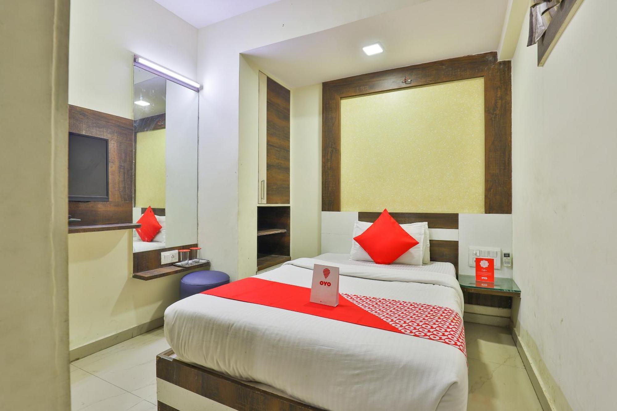 Hotel O Sri Balaji Residency Ахмедабад Екстериор снимка
